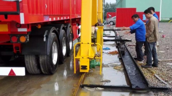 如何安裝門式起重機(jī)的軌道？