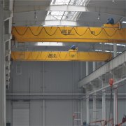 選用歐式雙梁起重機(jī)，高效省錢！