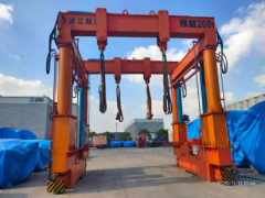 浙江運(yùn)達(dá)風(fēng)電客戶為何需要采購(gòu)200噸液壓龍門吊？
