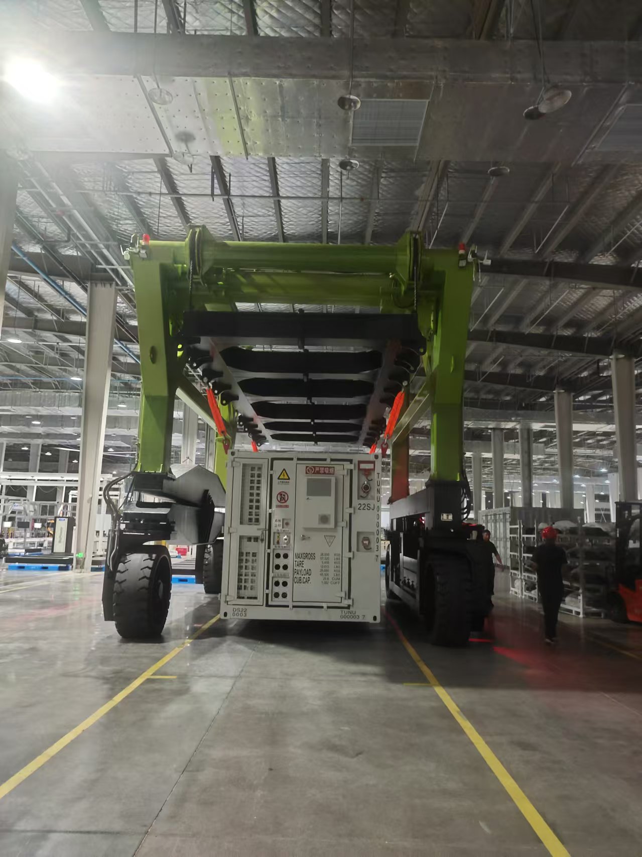 非標(biāo)定制跨運(yùn)車，具體指哪些方面？